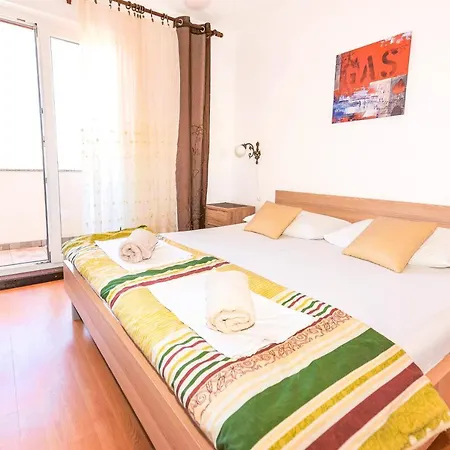 Apartments Jadran Pag Town Exterior photo