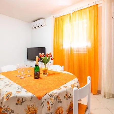 Apartments Jadran Pag Town Exterior photo
