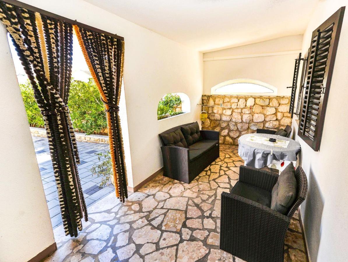 Apartments Jadran Pag Town