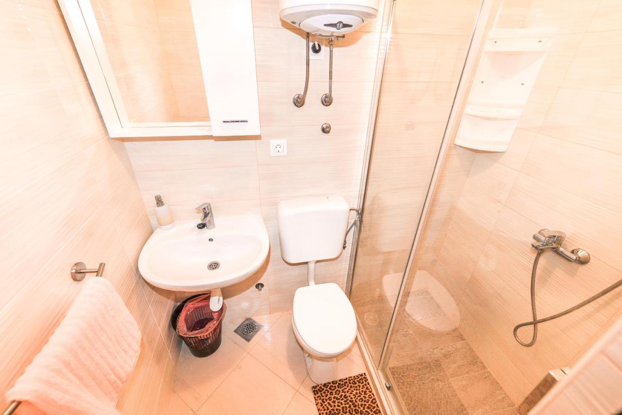 Apartments Jadran *